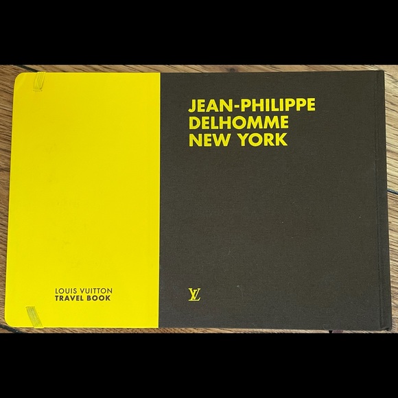 Louis Vuitton New York Travel Book - Picture 2 of 5